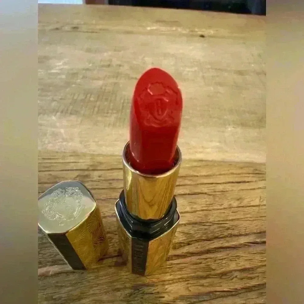 Bobbi Brown Luxe Lipstick ~ Parisian Red (800) ~ NEW IN BOX!
